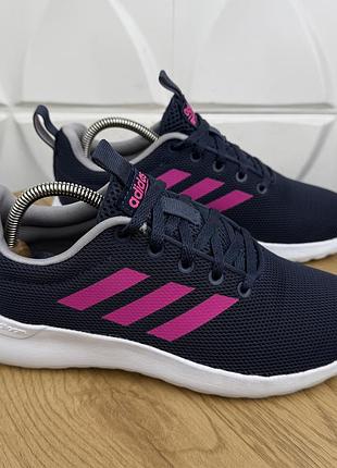 Оригінальні кросівки adidas