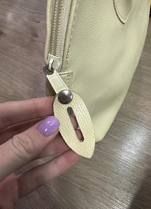 Бежева ділова сумка 5