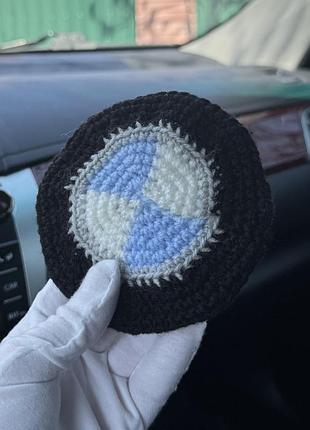 Вязаный подстаканник ручной работы bmw
