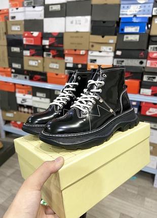 Шкіряні черевики alexander mcqueen tread slick lace-up boots наложка bs