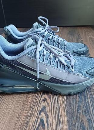 Nike жіночі кросівки