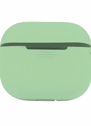 Футляр силиконовый с карабином для airpods 3 01.mint защищает от повреждений и удобен в носке