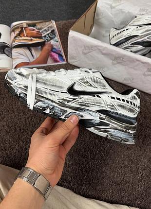 Nike initiator custom white