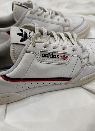 Кросівки жіночі adidas 36 розмір білого кольору