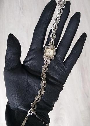 Винтажные швейцарские србиные часы nivada