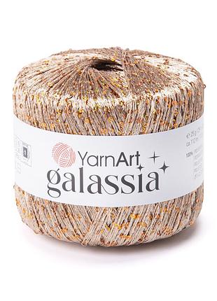 Yarnart galassia 5823