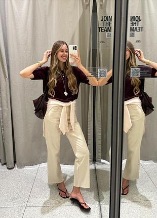 Молочні прямі джинси zara straight з необробленим низом і високою посадкою / прямые молочные джинсы зара с необробленным низом