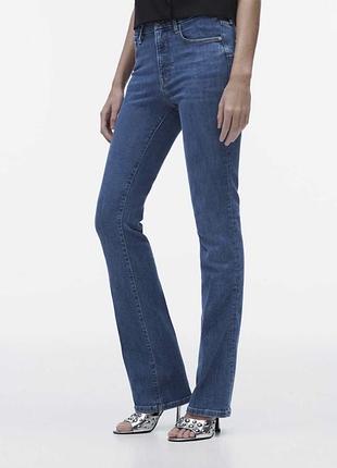 Стильні сині джинси кльош від zara 34 розмір