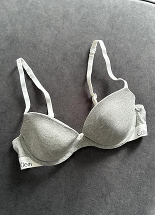 Базовий бюстгальтер від calvin klein оригінал чашка а