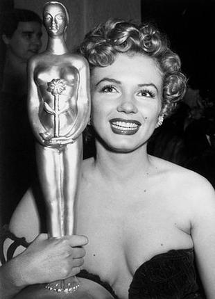 Листівка marilyn monroe - with oscar 2