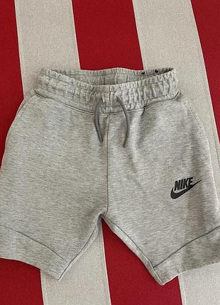 Шорты nike tech fleece 122-128 xs