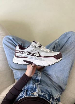 Nike initiator кросівки
