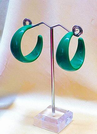 Сережки женские зеленые кольца
