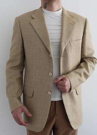 Елегантний та дивовижний чоловічий піджак corneliani бежевого кольору made in italy