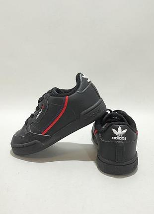 Кроссовки adidas