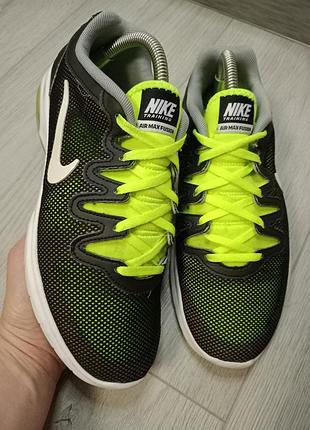 Кроссовки nike