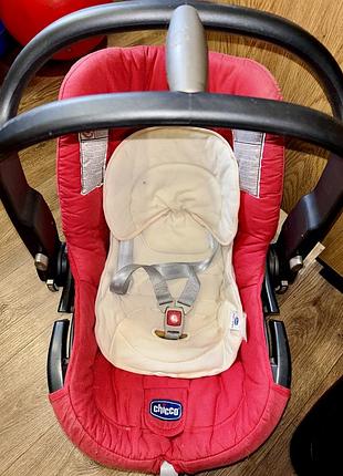 Автокресло “chicco” 0-13 kg.