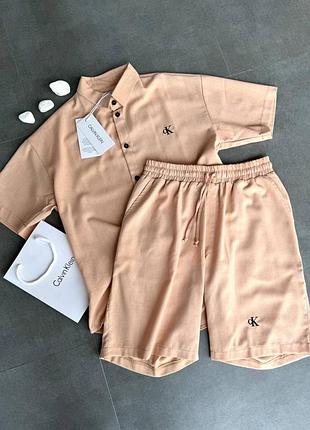 Бежевий чоловічий льняний класичний костюм сорочка і шорти calvin klein