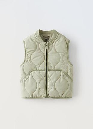 Дитячий жилет zara