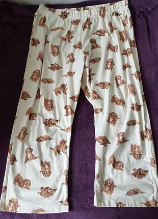 Пижамные штанишки из нежной эластичной фланели практически новые, пояс на резинке, обхват талии 98-124 см, обхват бедер 160см, длина 100см