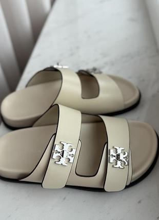 Шльопанці сандалі tory burch