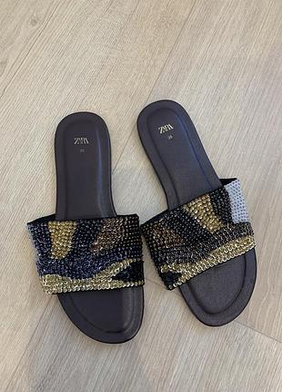 Шльопанці паєтка zara