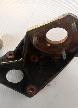 Кронштейн тнвд cd 17 1.7 дизель nissan cherry, pulsar,sunny