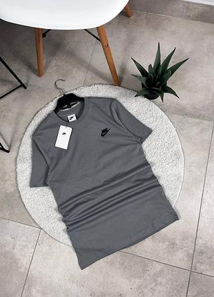 Футболка від nike