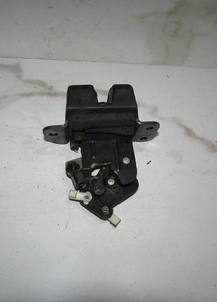 Замок кришки багажника hyundai tucson kia sportage 2 2004-2009
