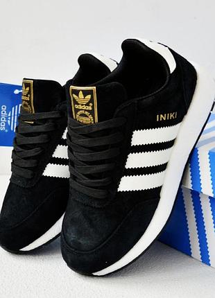 Продам кросівки жіночі adidas