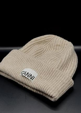 Оригінальна шапка ganni