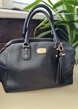Шкіряна чорна сумка michael kors