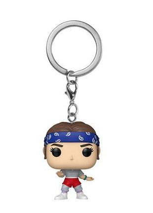 Ігрова фігурка на кліпсі funko pop! серії дуже дивні справи — одинадцять із банданою
