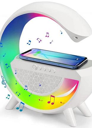 Ночной светильник rgb с беспроводной зарядкой белый / умный ночник лампа с bluetooth колонкой и радио