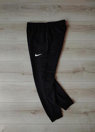 Спортивные штаны nike