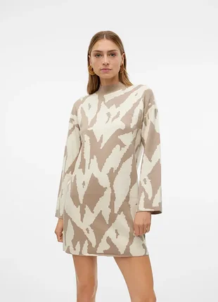 Трикотажное платье gold new vero moda