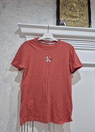 Фирменная футболка calvin klein