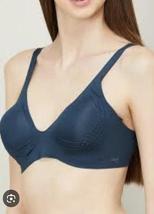 Бюстгальтер sloggi body adapt t-shirt bra adaptive support