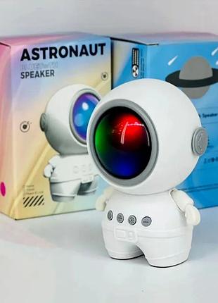 Портативная bluetooth колонка rgb астронавт k09 для вечеринки и отдыха 3 вт аккумулятор 600 мач