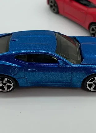 Машинка  модель matchbox '16 chevy camaro moving parts 2