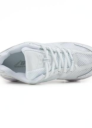 Balance 530 white v2 4
