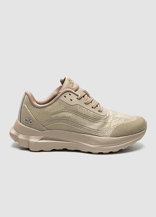 ⭐️ alo yoga runner beige