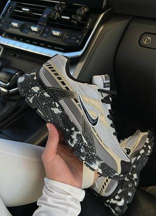 Nike initiator premium