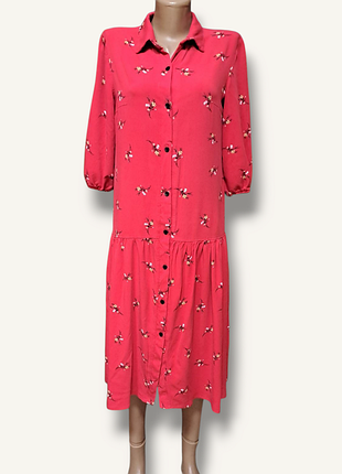 Червона сукня міді на ґудзиках в квітковий принт