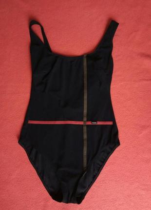 Цільний купальник