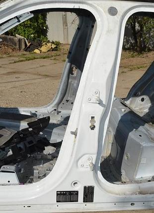 Подушка двигуна ліва toyota avalon 05-12