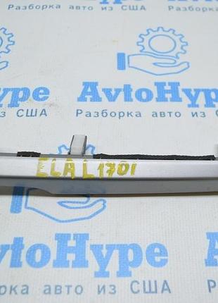 Накладка торпеды hyundai elantra ad 17- серебристая (03) 84780-f3000