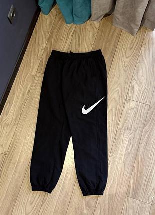 Спортивные штаны nike