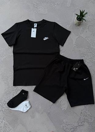 Костюм nike футболка шорты
2 пары носков в подарок!