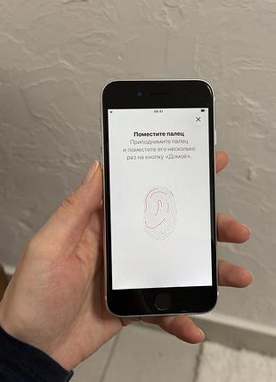 Iphone se 2nd (2020року) generation 128gb 8